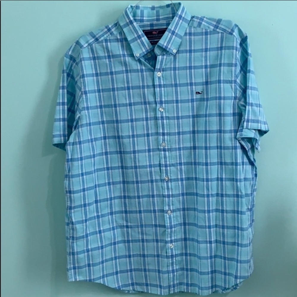 Vineyard vines
